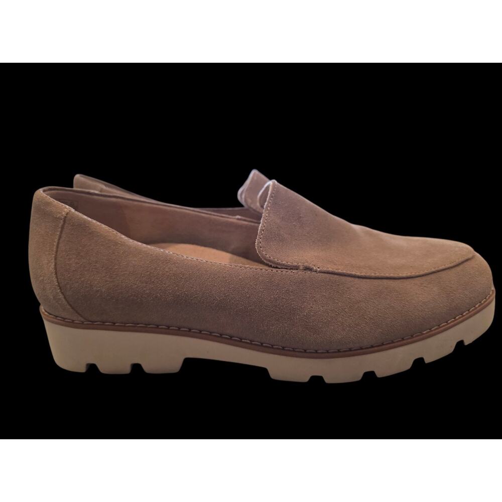 Vionic Kensley loafer. Taupe, Suede, Womens Size 8W, NEW‎